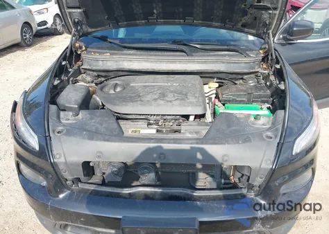 2016 Jeep Cherokee Latitude from USA, damaged, VIN 1C4PJMCS5GW115653